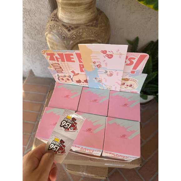 The monster labubu set pop mart classic the party series blind 1/6 - Picture 3 of 5